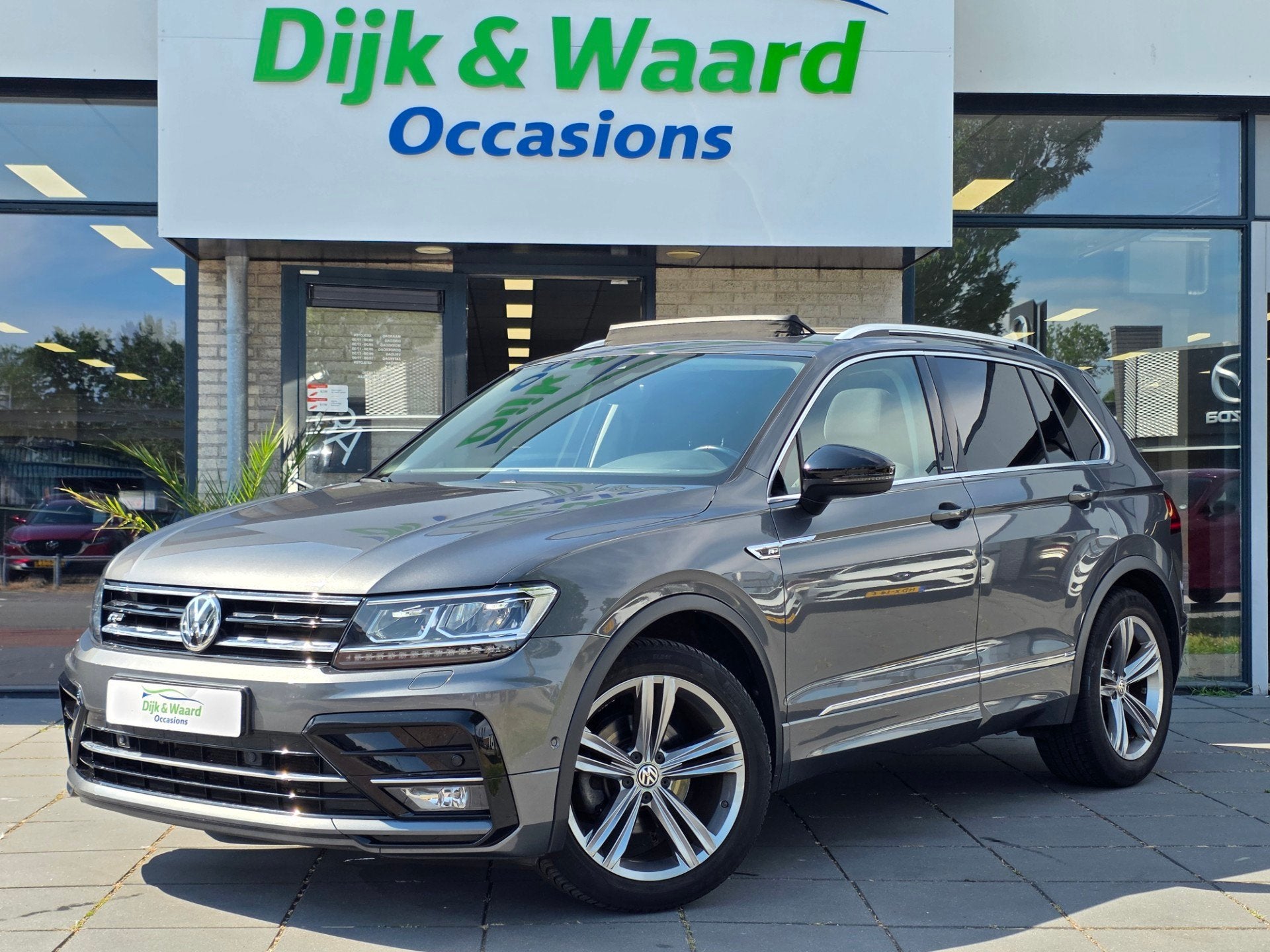 Volkswagen Tiguan 1.5 TSI ACT Highline Business R – DSG, Euro 6, 4 cilinders, 150 pk, 1300 kg