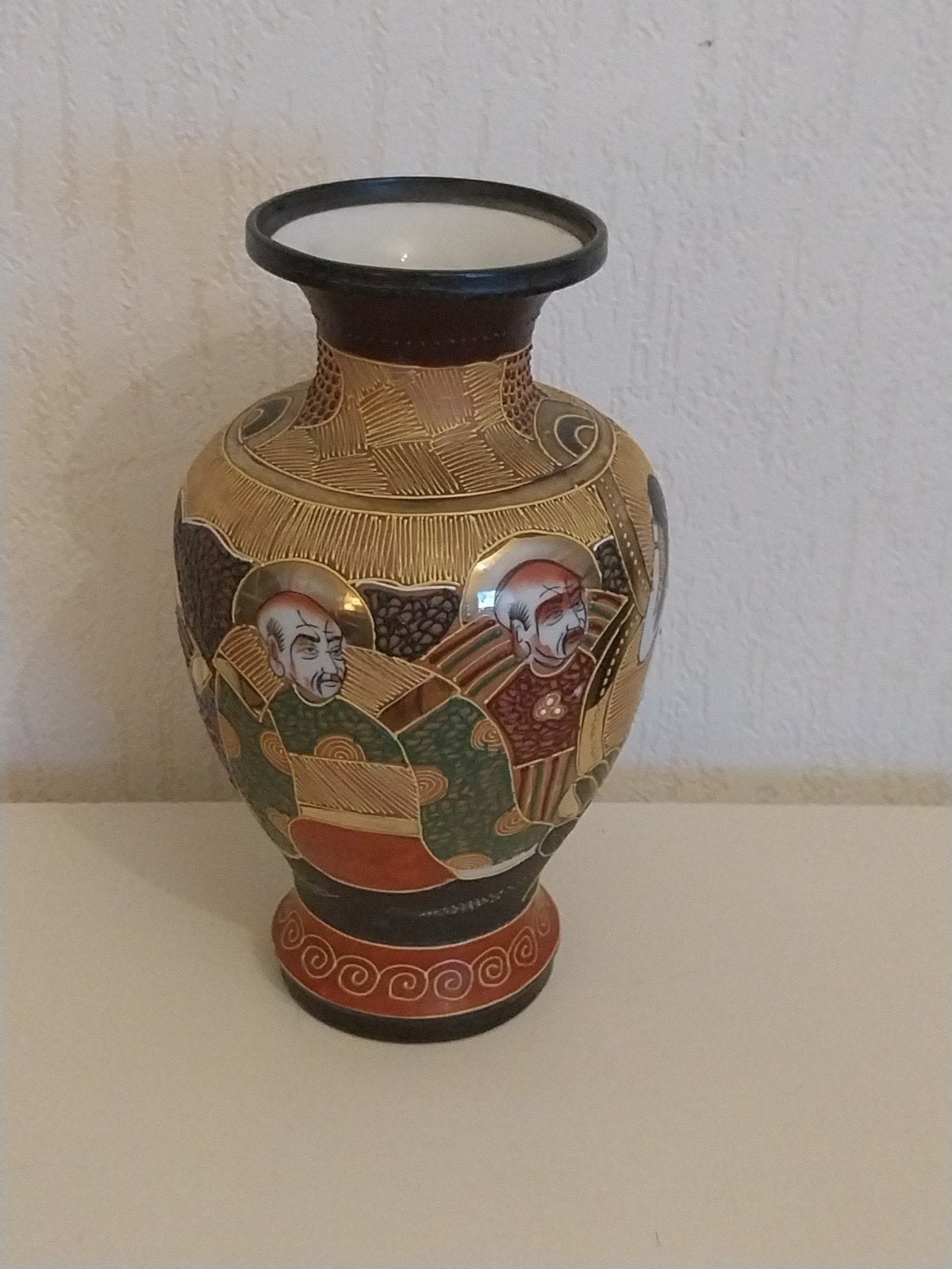 Antieke Japanse Satsuma Vaas met Figuren, Antiek en Kunst, Antiek | Vazen, Ophalen of Verzenden
