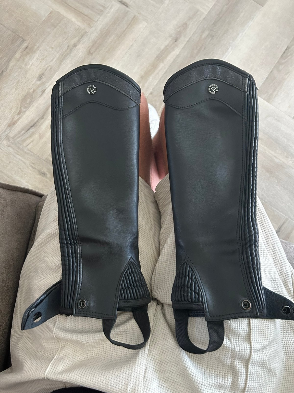 Chaps QHP kind, Ophalen of Verzenden, Zo goed als nieuw, Schoeisel
