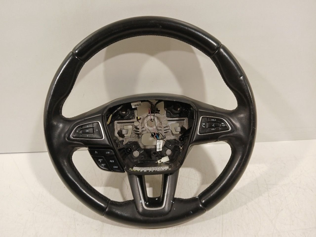 Stuur Ford Focus, Onderdelen@venauto.nl, Van der Ven Autorecycling B.V., Gebruikt, Ettenseweg 76, 4706 PB Roosendaal, The Netherlands