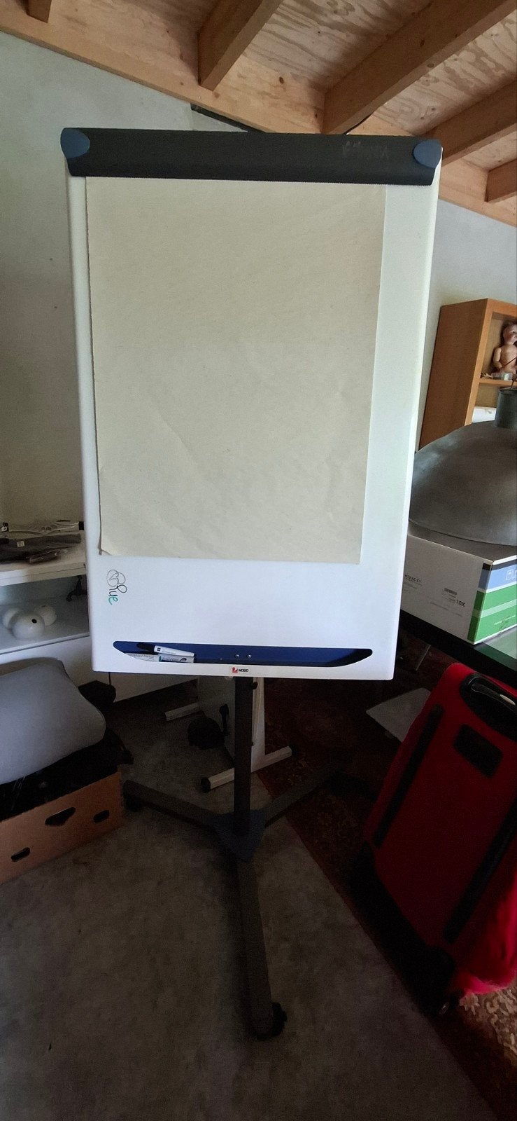 Whiteboard met papieroptie merk Acco Nobo op 3 wieltjes, Ophalen, Gebruikt