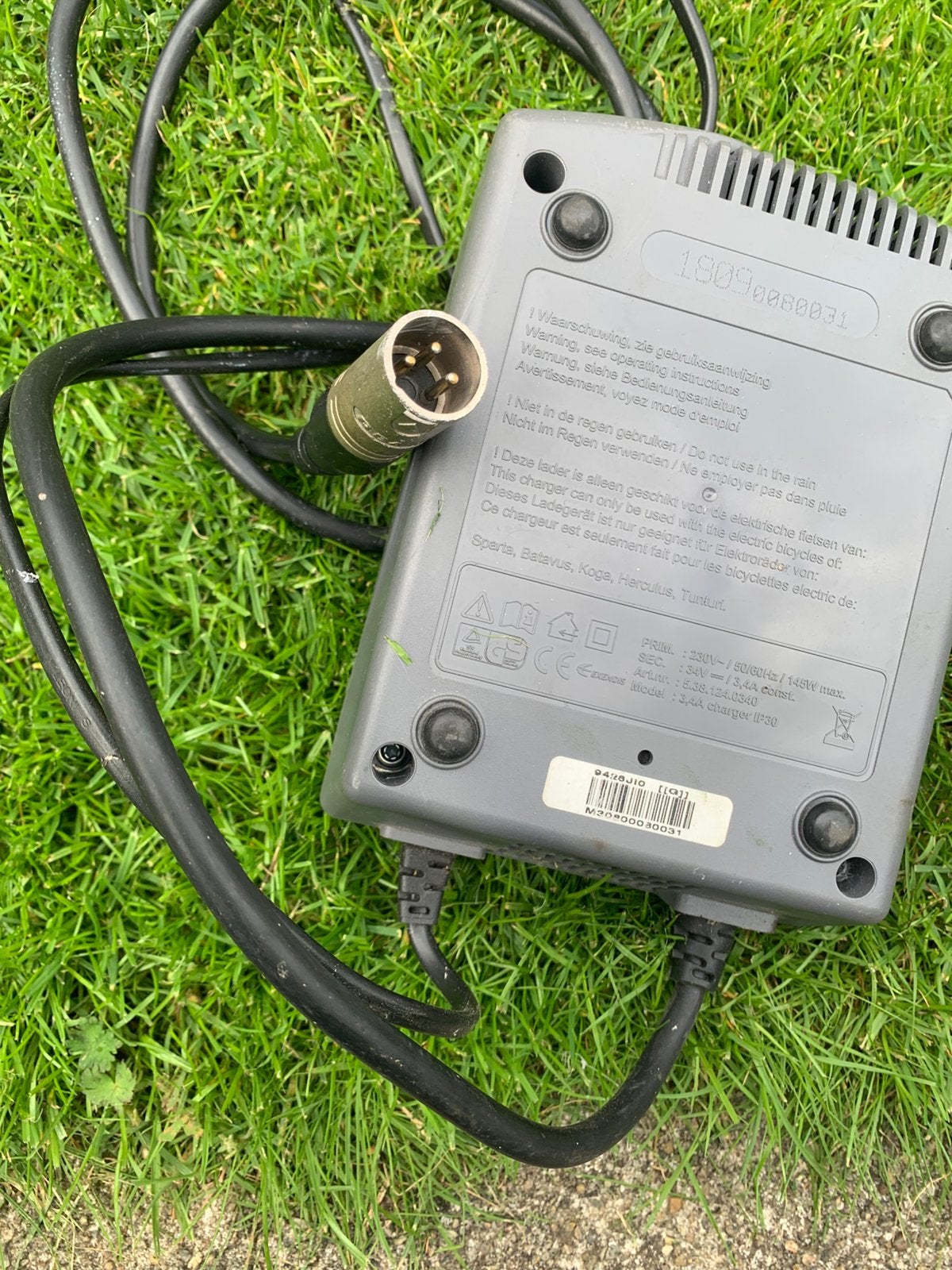 Lader 24v, Zo goed als nieuw