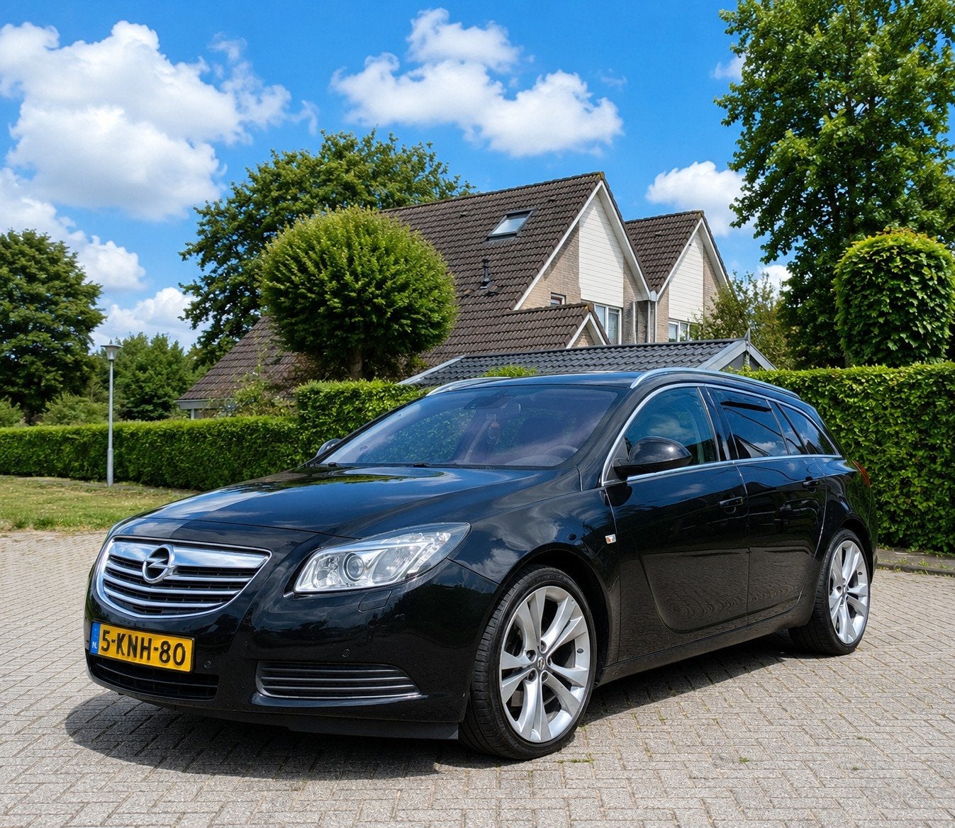 Opel Insignia Sports Tourer 2.0 CDTI Sport - APK 07-2027, Voorwielaandrijving, Euro 5, 1956 cc, Zwart