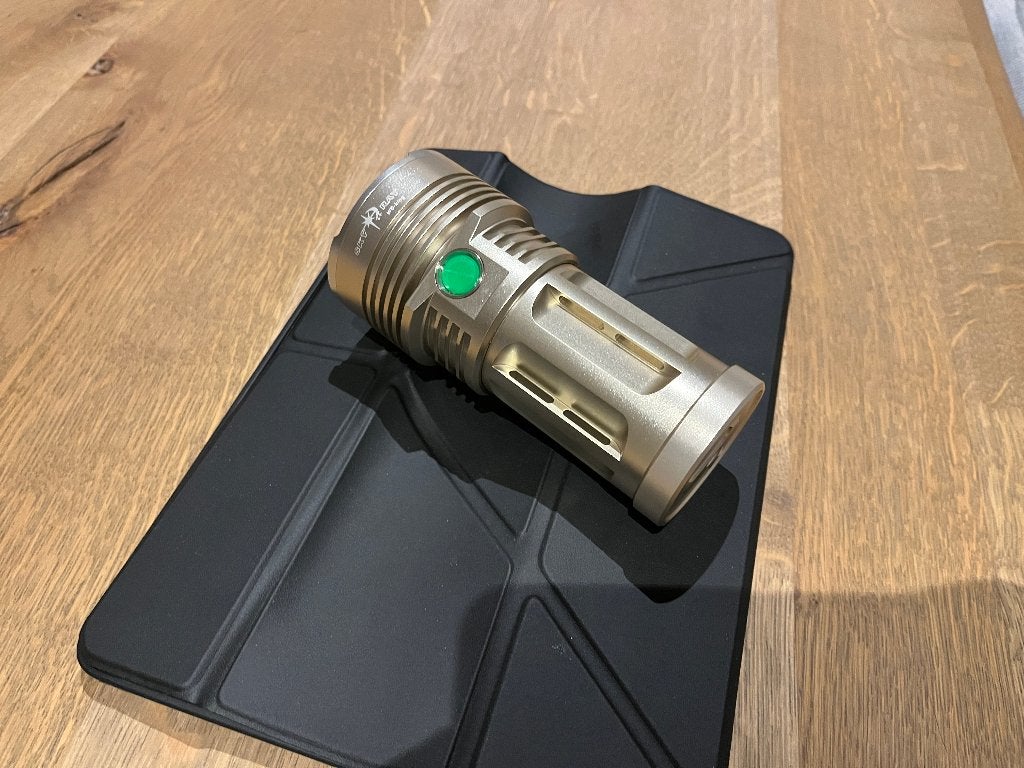 Zaklamp Skyray 8x CREE XM-L2 LED 12000 lumen, Ophalen of Verzenden, Nieuw, Batterij