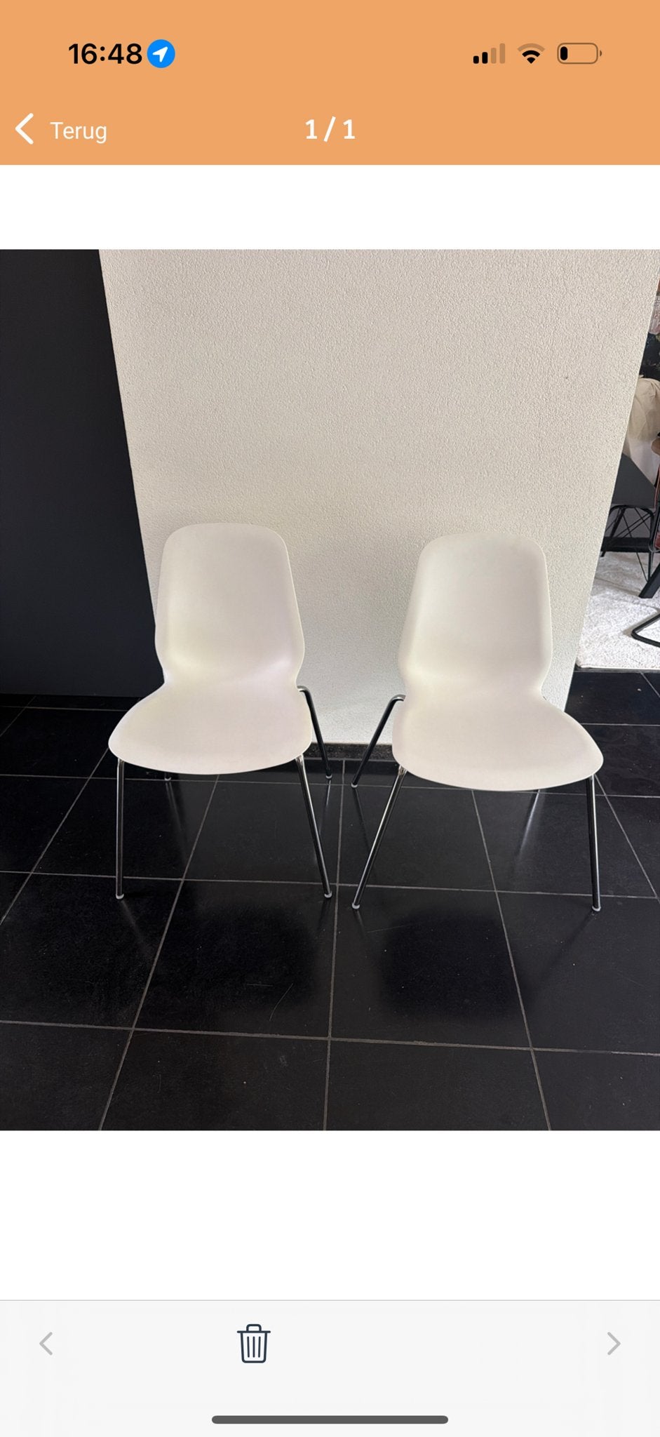 2x IKEA Leifarne stoelen - Wit met metalen onderstel, Huis en Inrichting, Ophalen, Kunststof, Twee, Wit