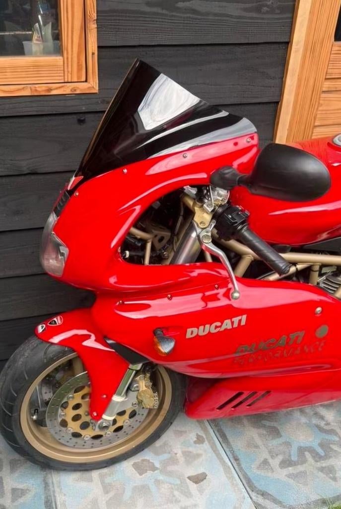 Gezocht: Deze hoge kuipruit voor mijn Ducati 900 SS i.E., Motoren, Ophalen of Verzenden, Gebruikt