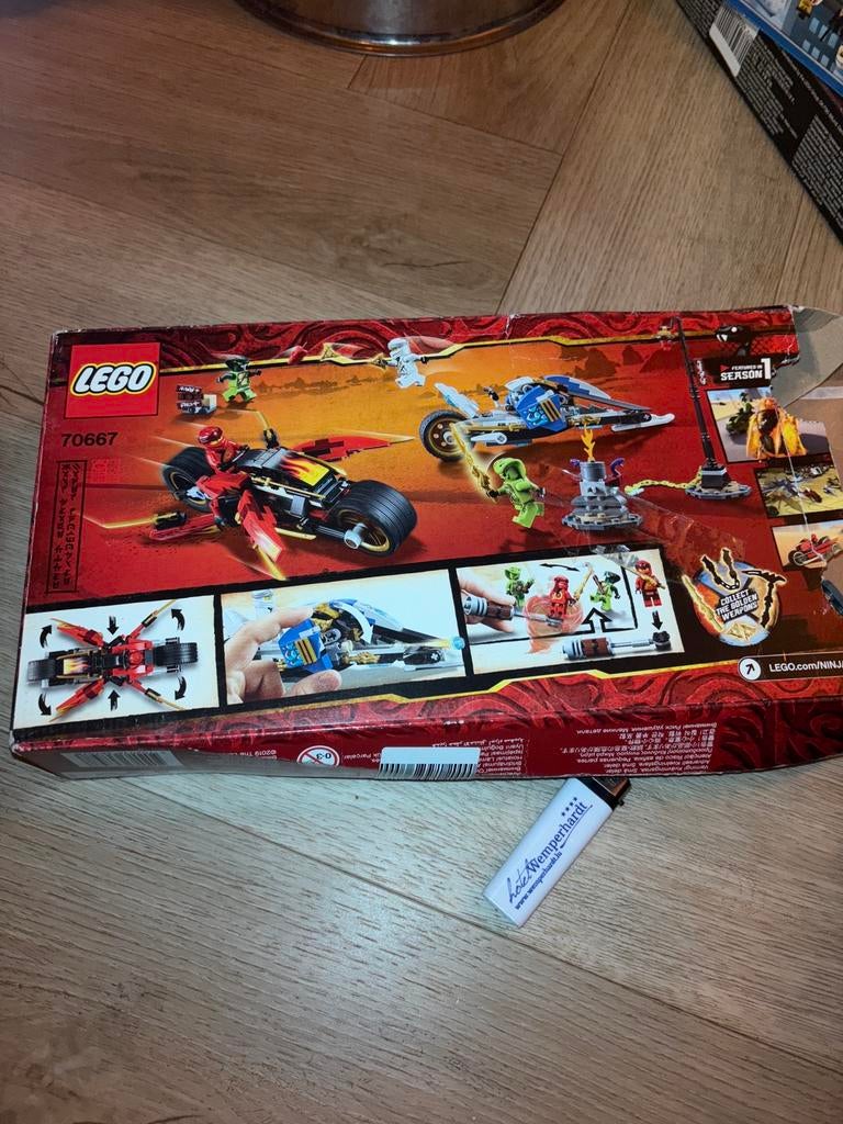 LEGO Ninjago 70667 Kai’s Blade Cycle & Zane’s Snowmobile, Ophalen of Verzenden, Zo goed als nieuw