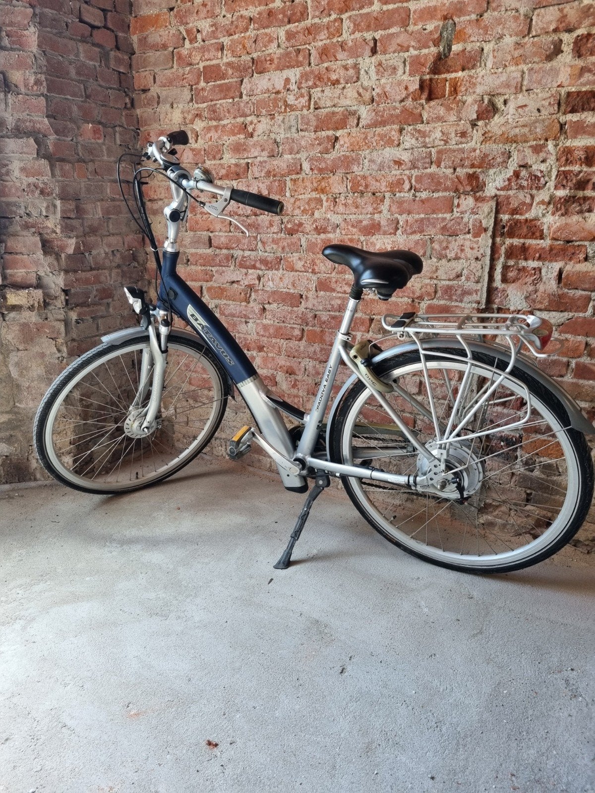 Batavus elektrische fiets - accu defect, Ophalen, Gebruikt, Minder dan 30 km per accu, Batavus