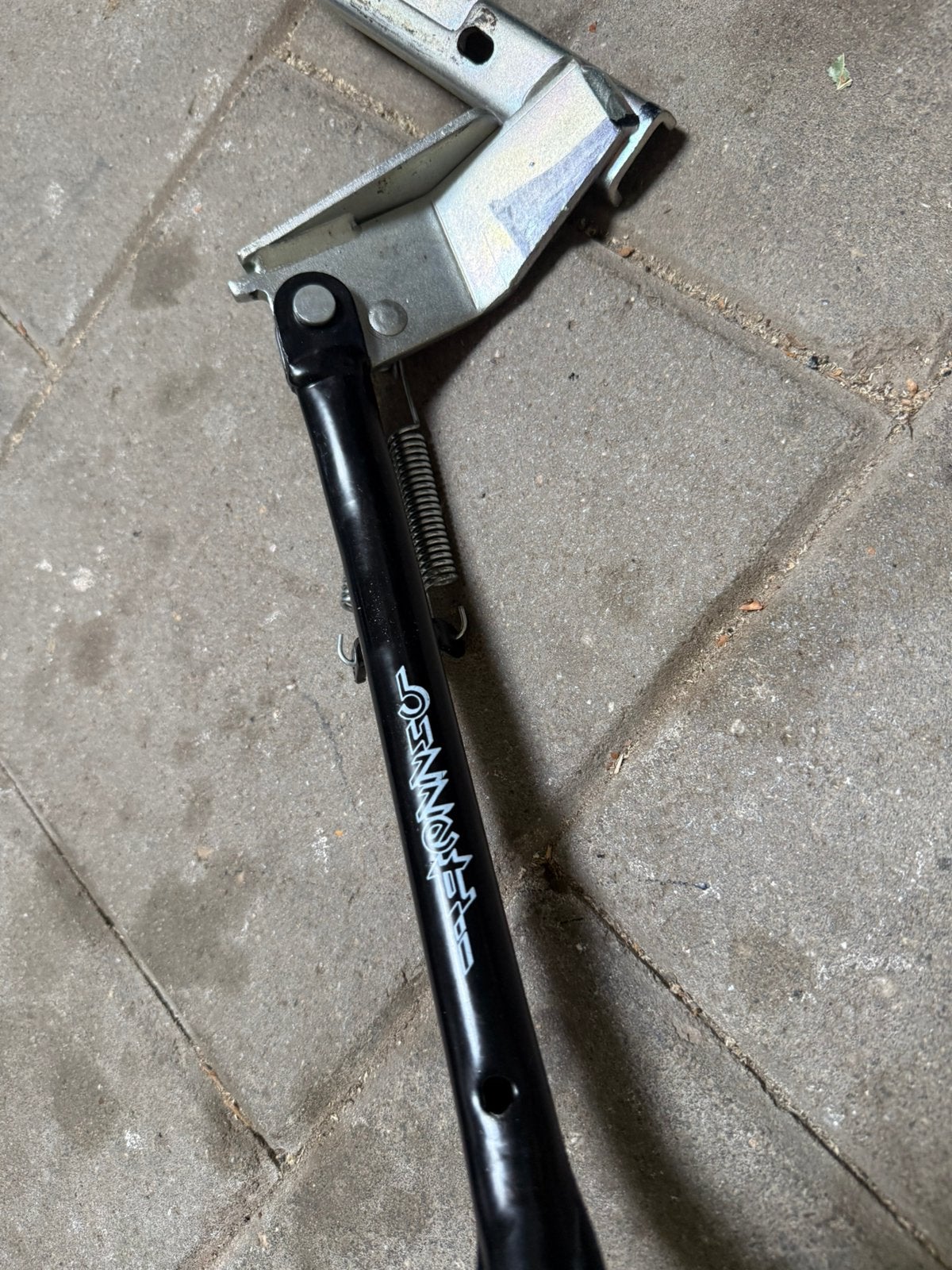 buzzetti zijstandaard aprilia sr, Fietsen en Brommers, Scooters | Aprilia, Ophalen of Verzenden, Zo goed als nieuw, Benzine, SR 50
