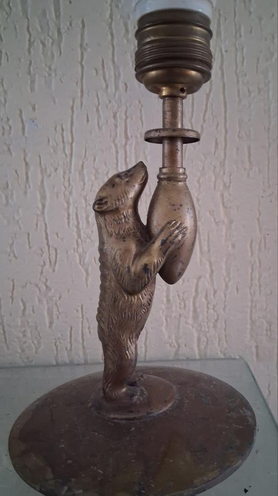 Spelter art deco tafellampje met beer jaren 20, Verzenden