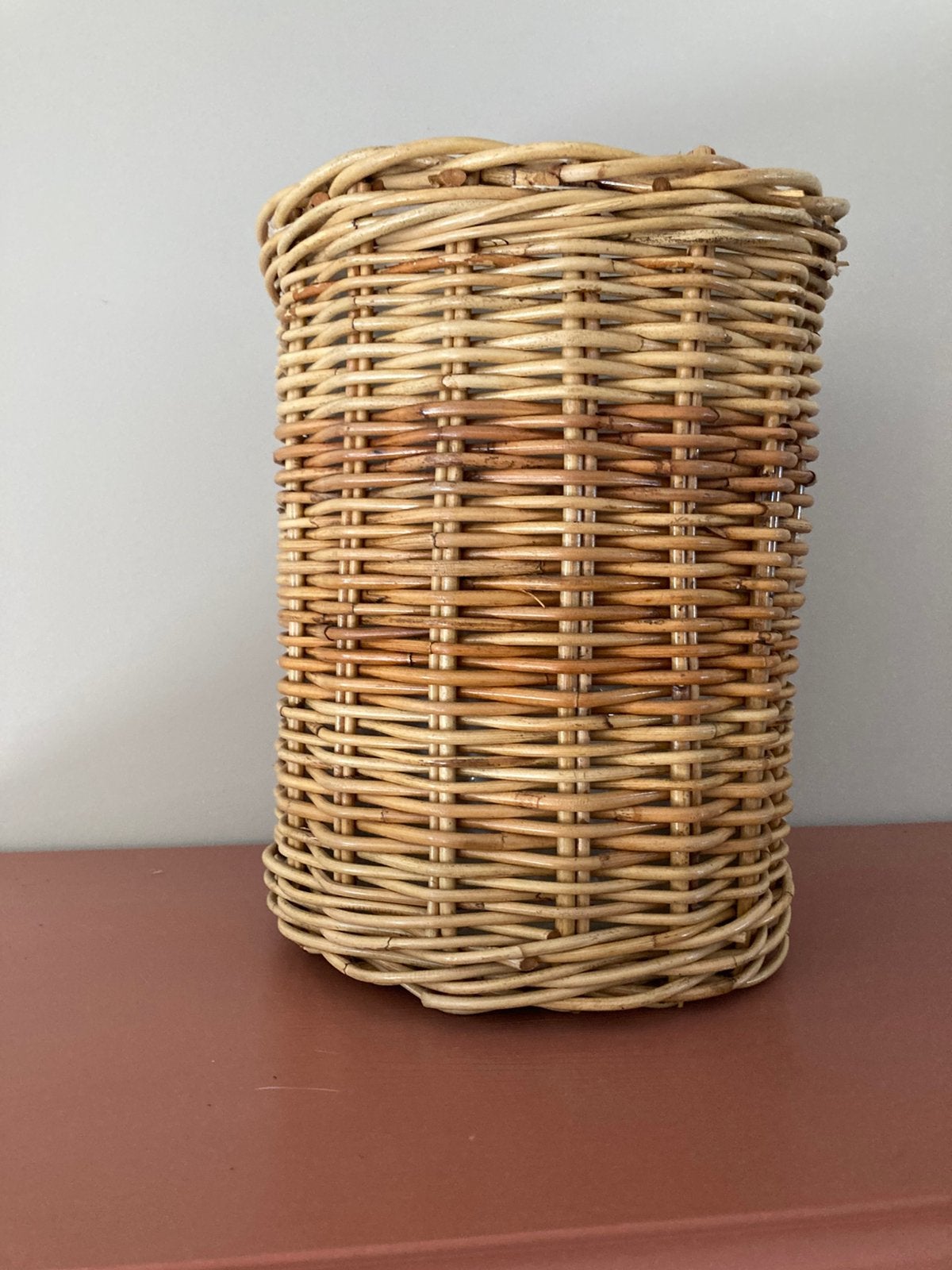 Grote rotan bloempot ratan, Tuin en Terras, Bloempotten, Overige materialen, Rond, Ophalen of Verzenden, Minder dan 40 cm