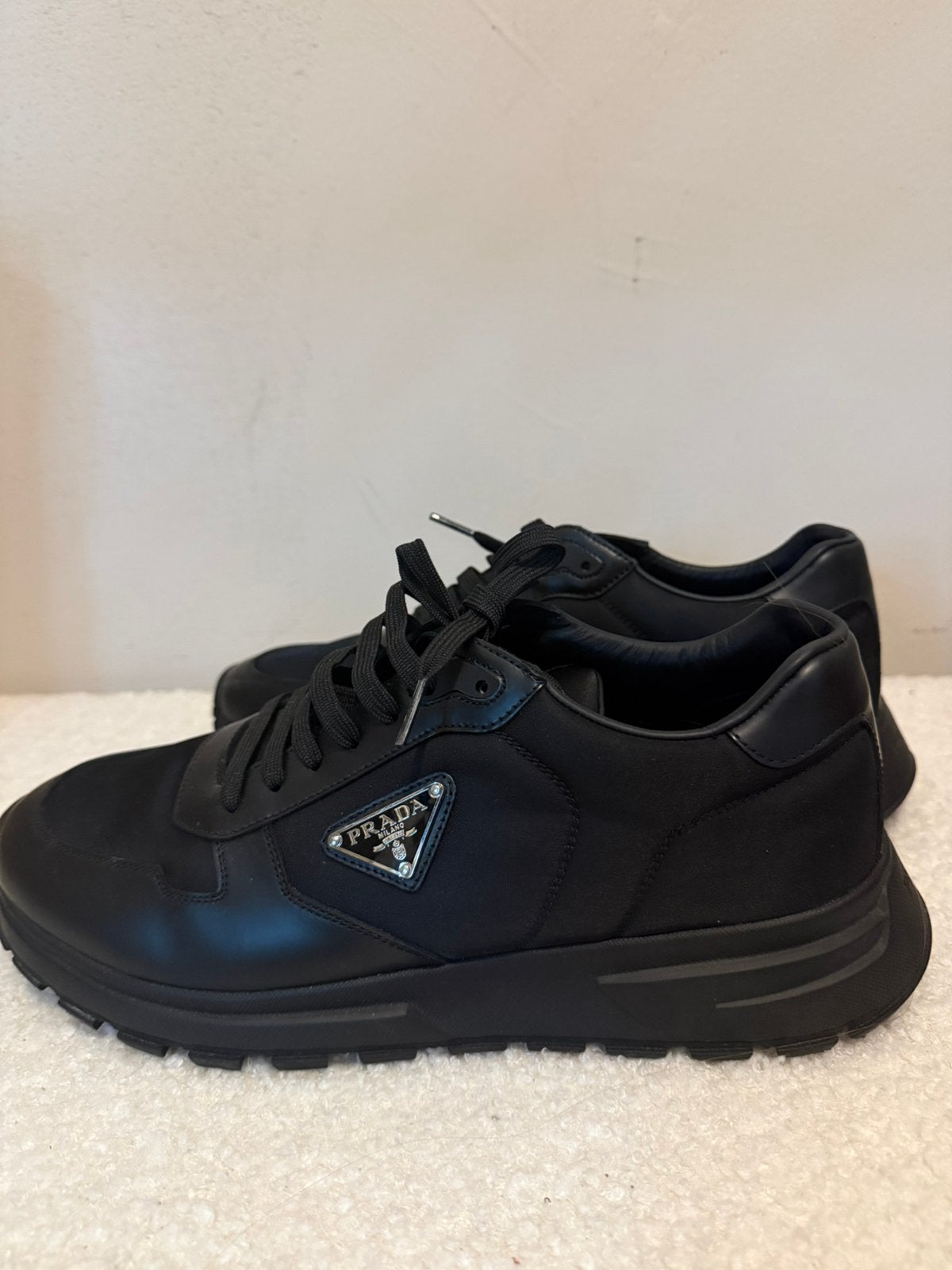 Prada schoenen maat 43, Ophalen of Verzenden, Zo goed als nieuw, Zwart