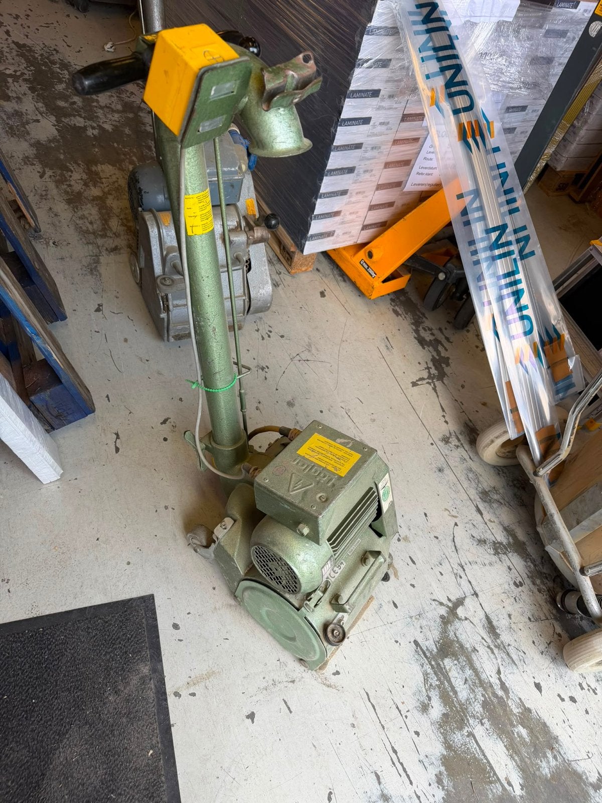 Professionele Parketschuurmachine - Krachtig en Betrouwbaar, Ophalen, Gebruikt, 1200 watt of meer, Bandschuurmachine