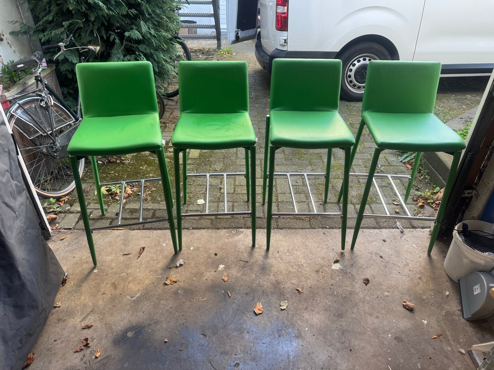 Set van 4 groene barkrukken