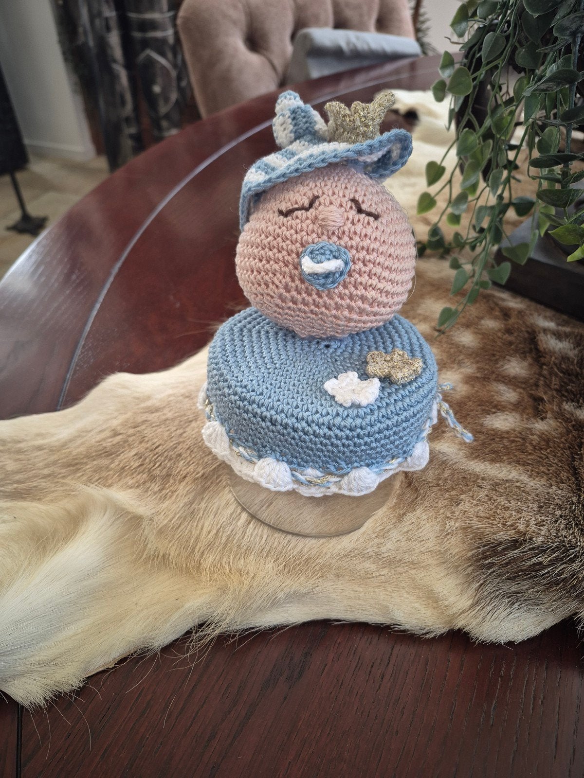 Handgemaakt gehaakt babyfiguur met mutsje en speen, Handgemaakt, Textiel, Nieuw, Meerkleurig