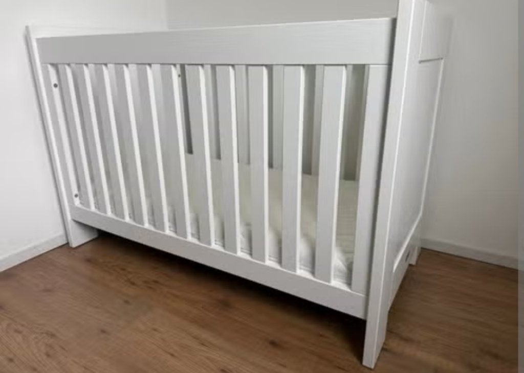 Babyspullen te koop (ledikanten, wipstoel, co-sleeper, box), Ophalen, Zo goed als nieuw