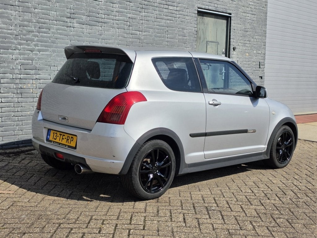 Suzuki Swift 1.5 Exclusive Automaat Airco Nw APK ✅, Auto's, Automaat, 4 cilinders, Swift, Bedrijf