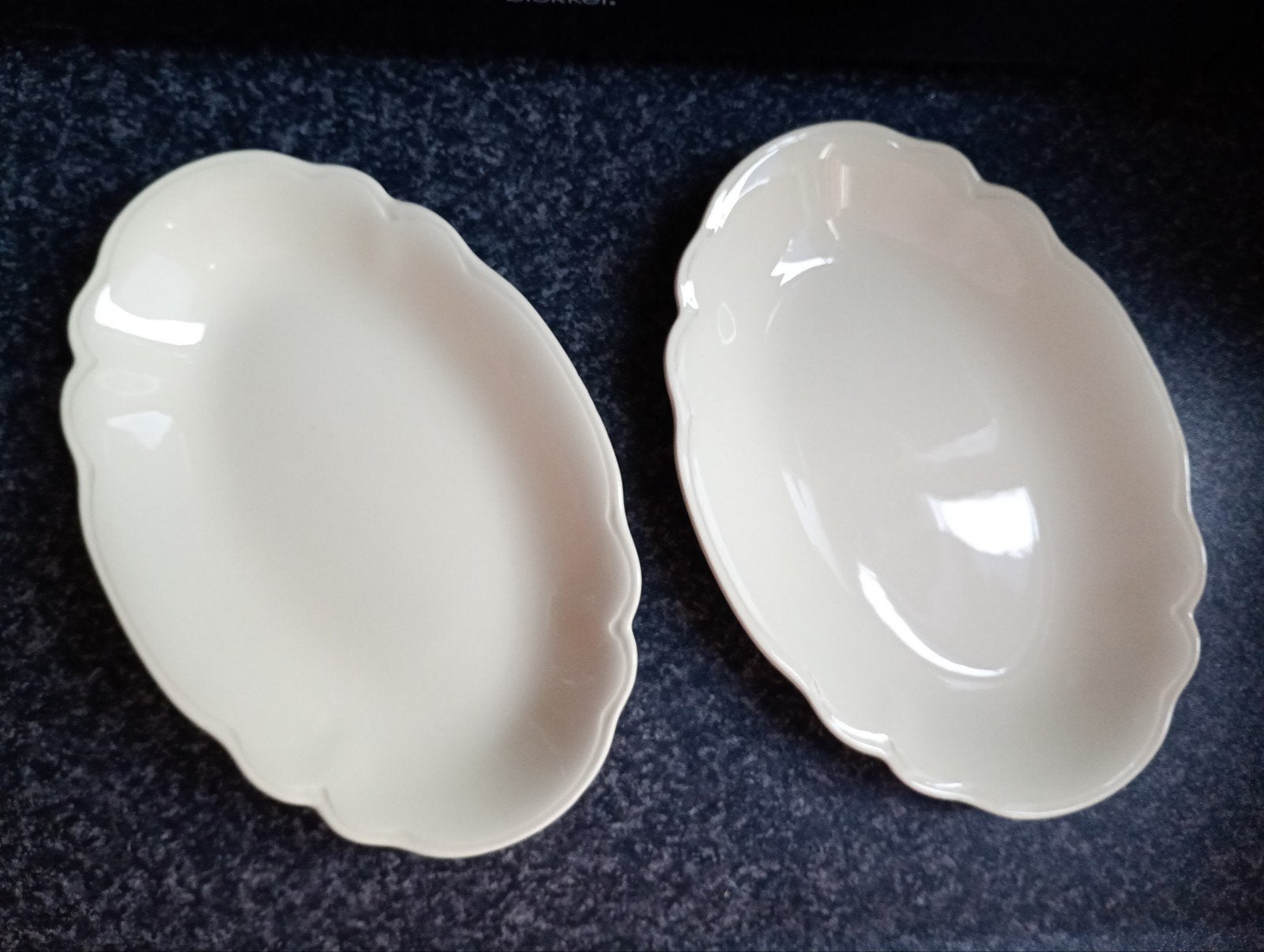 2 Johnson Bros Victoriaanse ovale schaaltjes Made in England, Antiek en Kunst, Ophalen of Verzenden