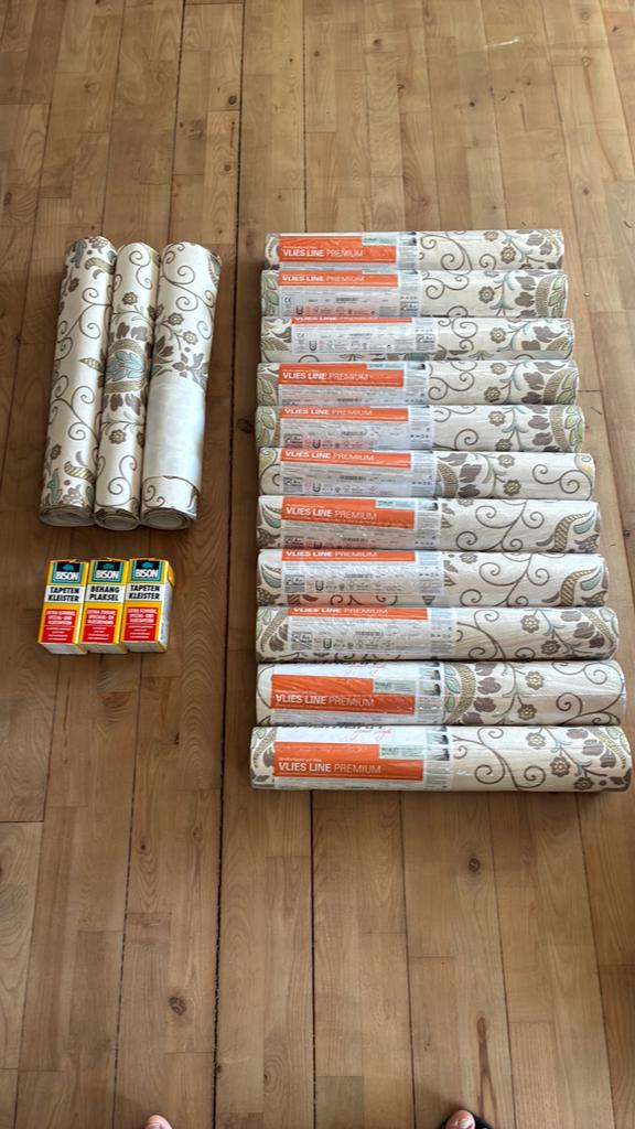 Leuk behang 11 rollen en lijm gratis verzenden, Ophalen of Verzenden, 25 tot 50 m²