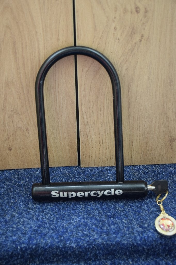 Supercycle beugelslot plus cijferslot, Ophalen, Zo goed als nieuw, Kettingslot