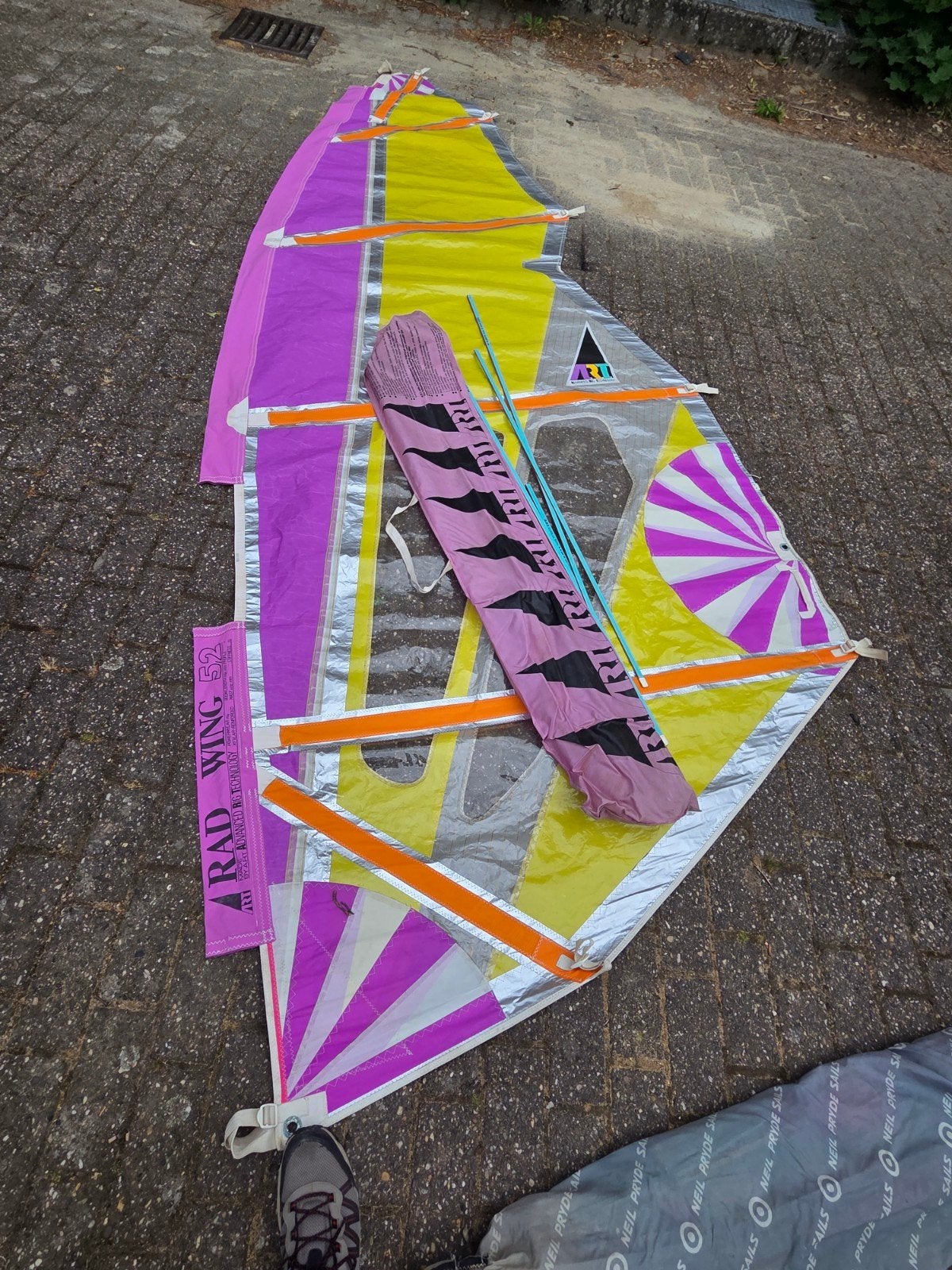 Div. surfzeilen iemand nog interesse in? Zie foto's., Ophalen, Gebruikt