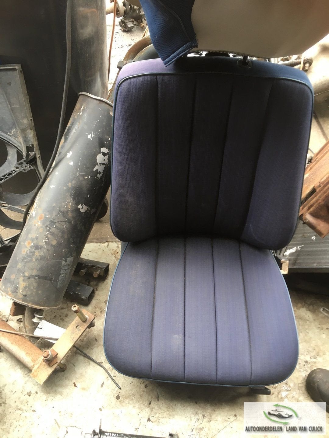 Mercedes W124 Station / sedan Bijrjdersstoel 1 type blauw