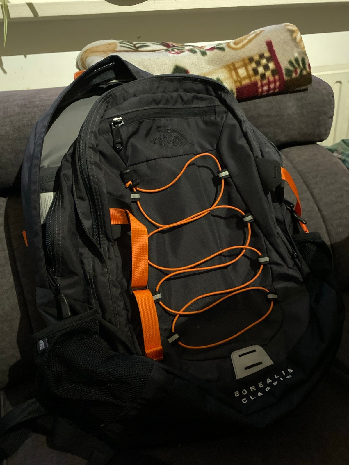 The North Face Borealis Classic Rugzak - Zwart/Oranje, Sieraden, Tassen en Uiterlijk, Tassen | Rugtassen, Gebruikt, 25 tot 40 cm
