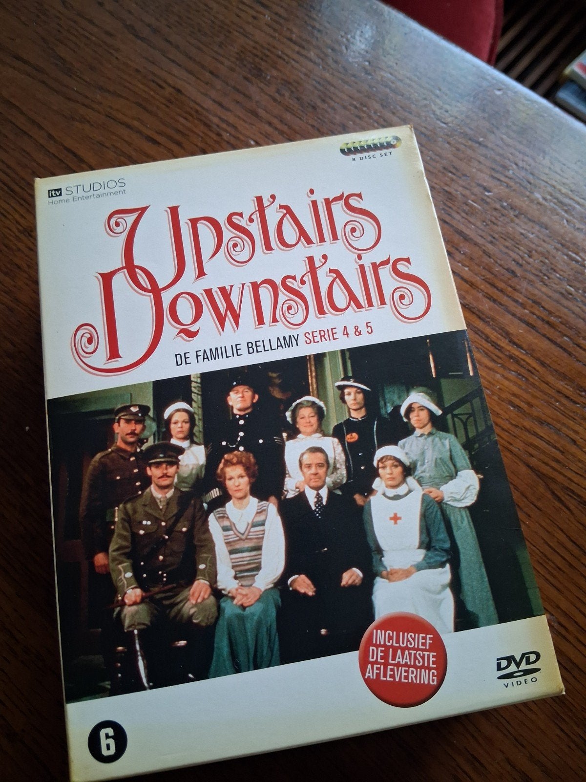 Upstairs downstairs, Alle leeftijden, Ophalen of Verzenden, Zo goed als nieuw