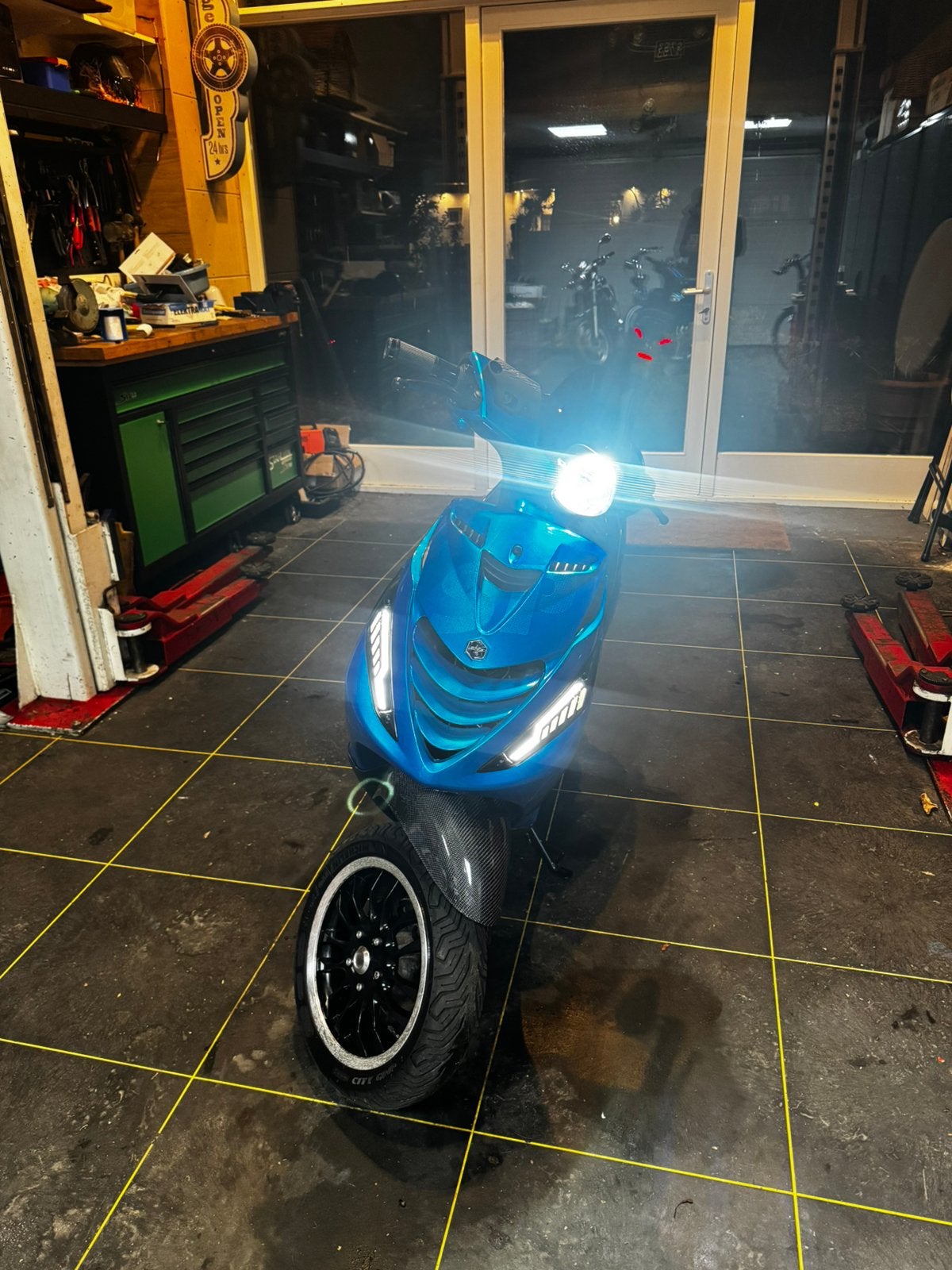 Zip full option 80cc, Fietsen en Brommers, Scooters | Piaggio, Zo goed als nieuw, Zip, Benzine, Ophalen