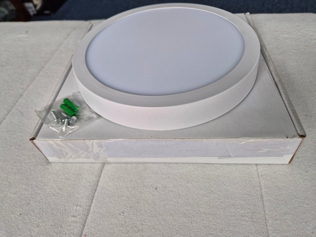 UITVERKOOP: LED Plafondlamp OPbouwspot Wit 18W - laatste, Huis en Inrichting, Lampen | Spots, Overige materialen, Opbouwspot, Nieuw