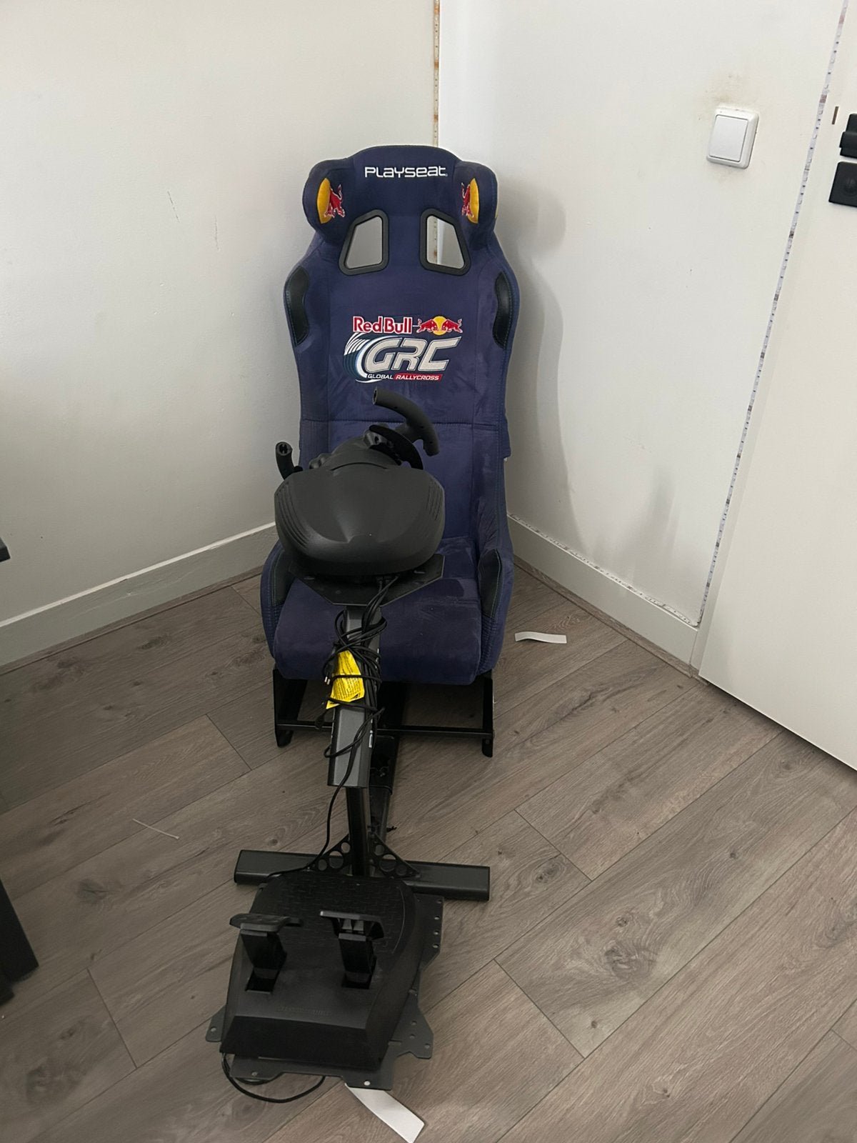 red bull playseat met thurstmaster tmx, Ophalen, Zo goed als nieuw, Playseat of Racestoel