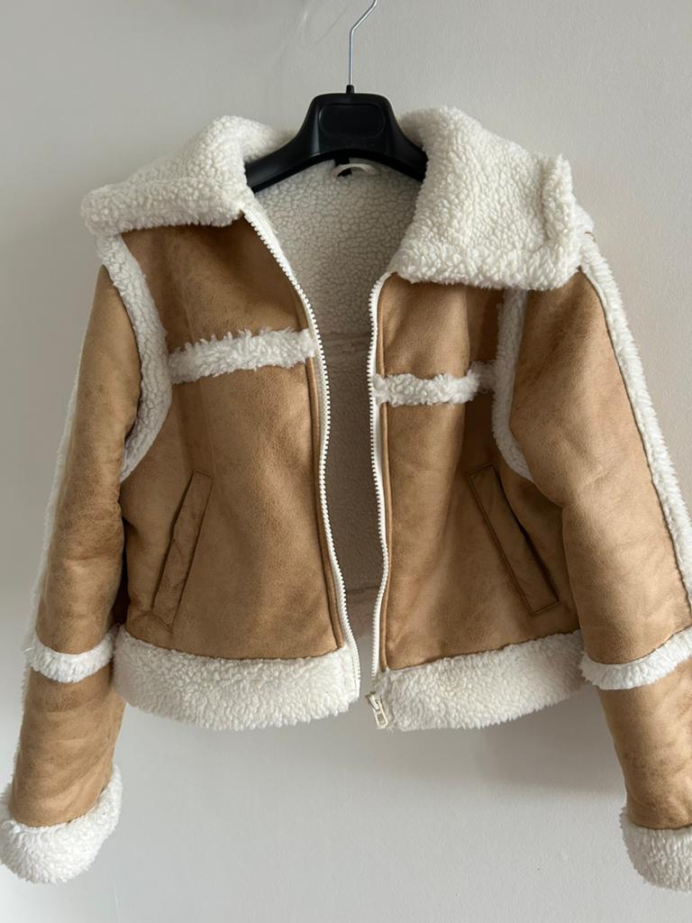 Leuk kort jas, Verzenden, Zo goed als nieuw, Maat 38/40 (M), Beige