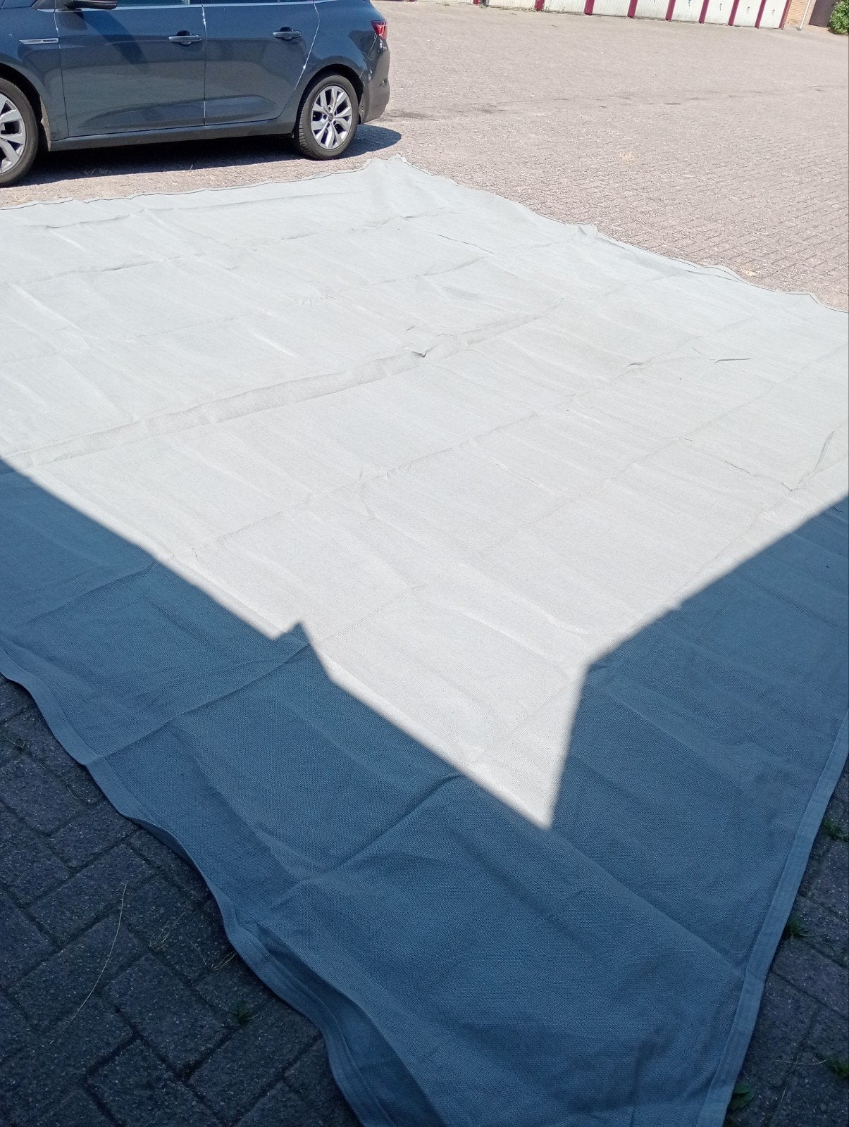 Groot grijs schaduwdoek / grondzeil, Ophalen of Verzenden, Gebruikt