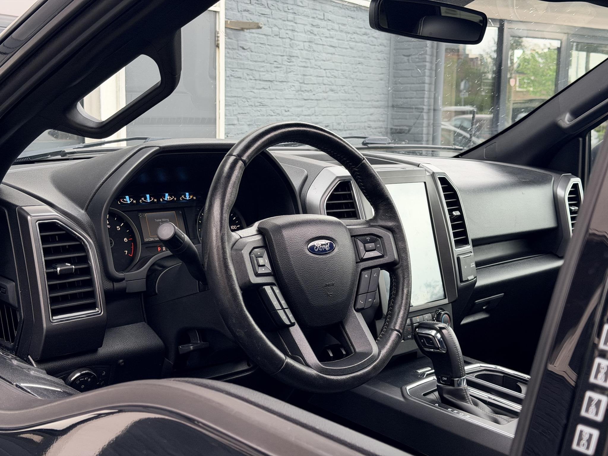 Ford F150 2.7 V6 XLT | Panorama dak | Leder interieur | Nieu, Euro 6, 2687 cc, F-150, Zwart