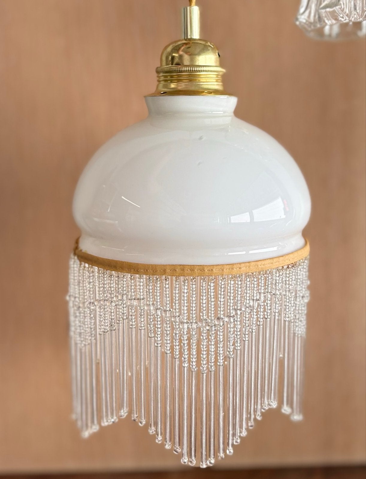 Vintage Frans Melkglazen lampkapje met Kralenrand, Antiek en Kunst, Ophalen of Verzenden