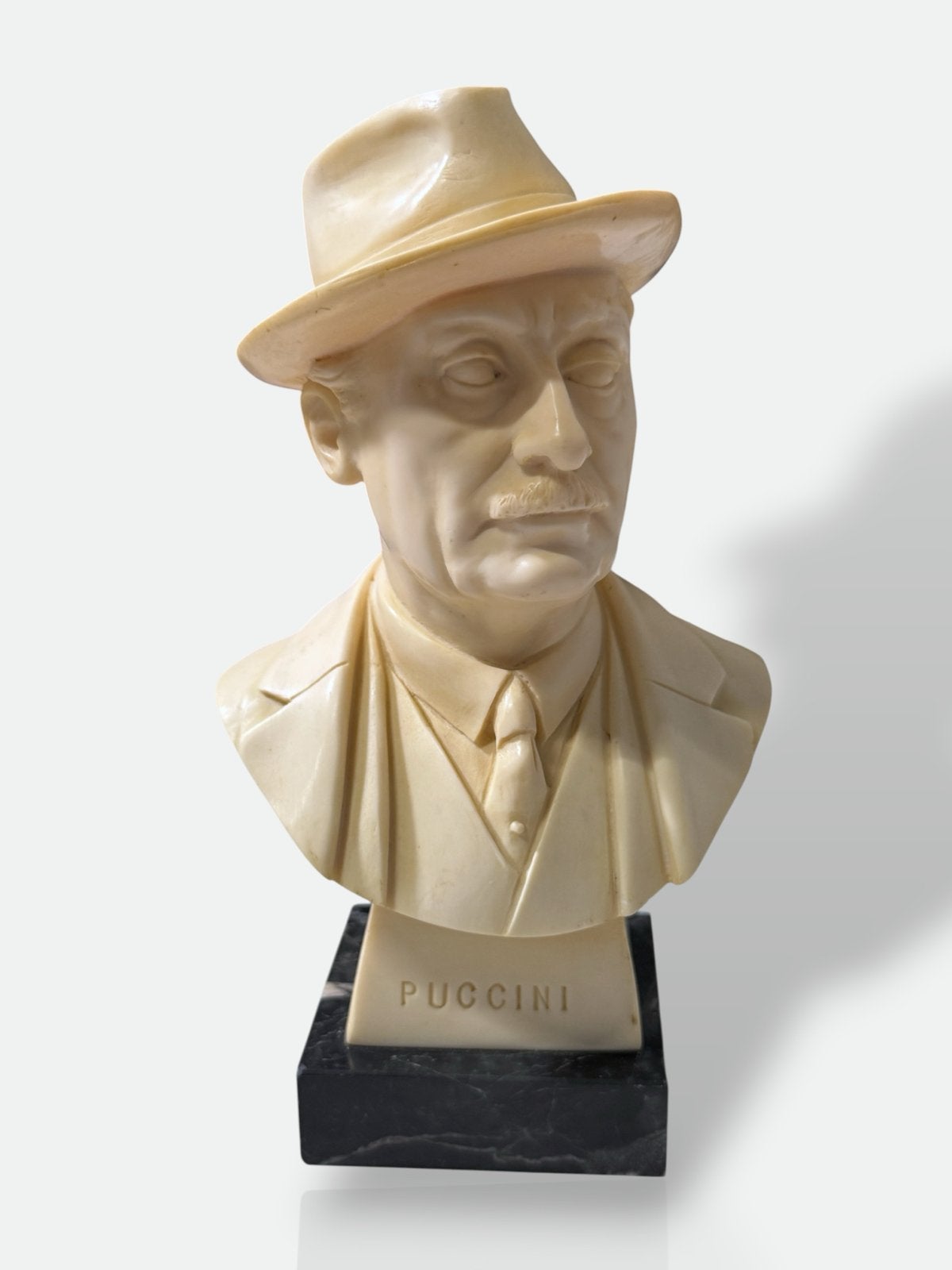 Vintage Italiaanse Giacomo Puccini buste door G. Ruggeri, Buste, Ophalen of Verzenden, Steen of Keramiek, Beige