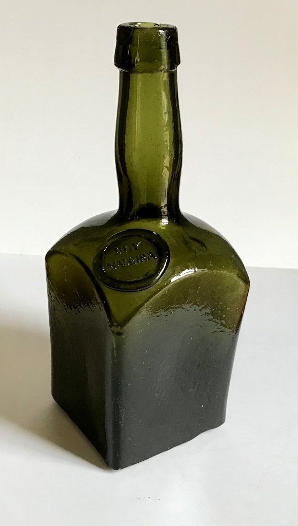 Fles. Wijnfles. Dry Madeira., Antiek en Kunst, Ophalen of Verzenden