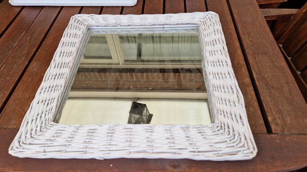 oude wandspiegel riet en glas, Minder dan 50 cm, Gebruikt, Ophalen of Verzenden, Minder dan 100 cm