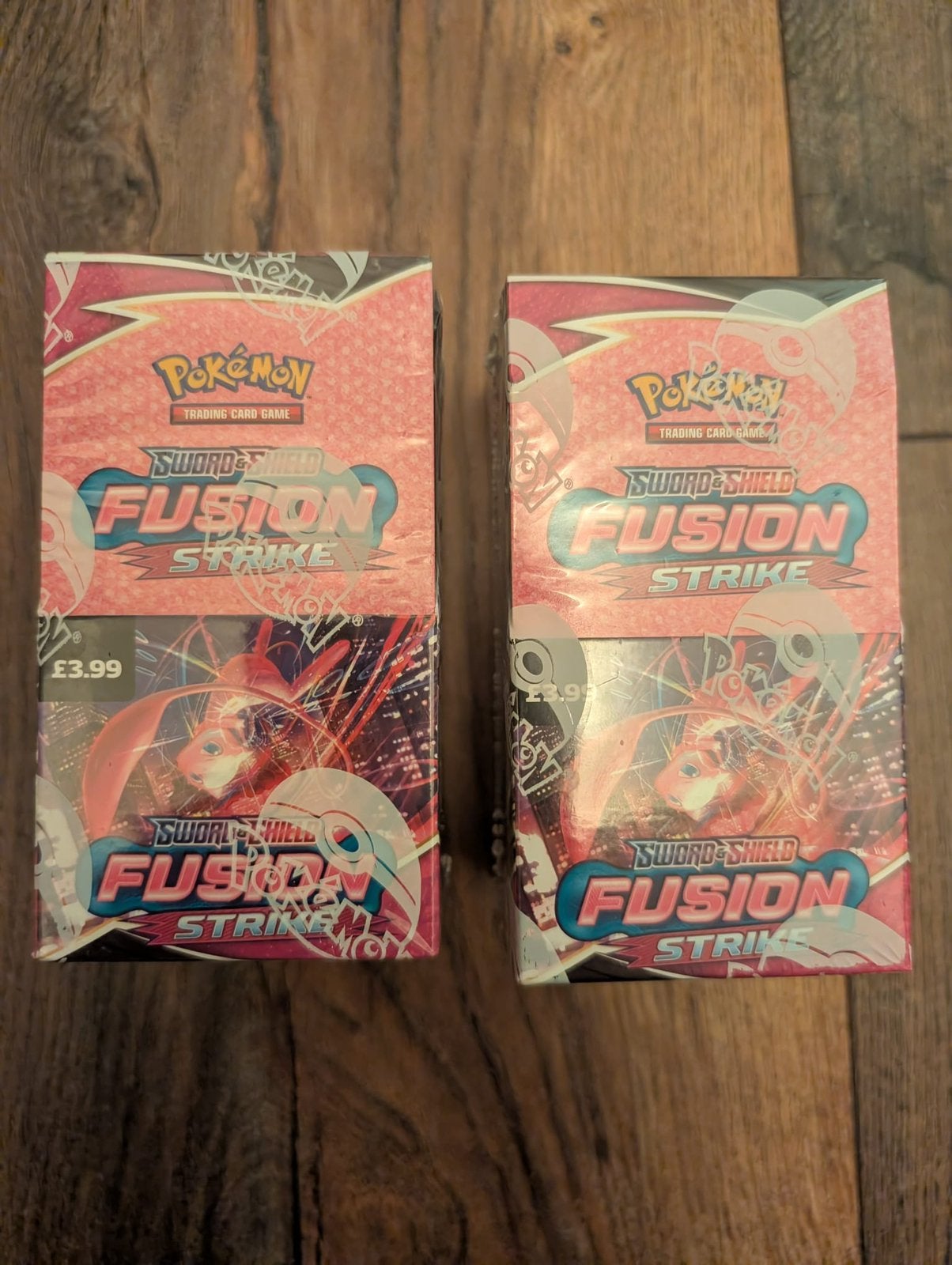 Fusion Strike Half Booster Box, Hobby en Vrije tijd, Verzamelkaartspellen | Pokémon, Ophalen of Verzenden, Zo goed als nieuw, Boosterbox