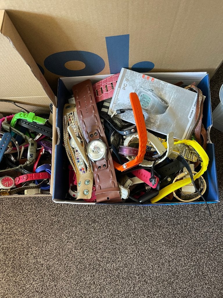 horloges meer dan 200 stuks., Overige merken, Overige materialen, Polshorloge, Overige materialen