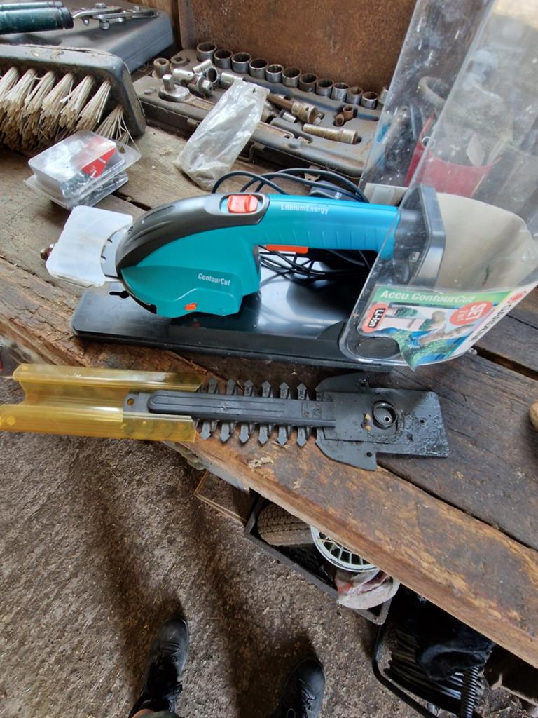 Gardena Accu ContourCut Heggenschaar Buxusschaar 2-in-1, Ophalen, Gebruikt, Accu, Gardena