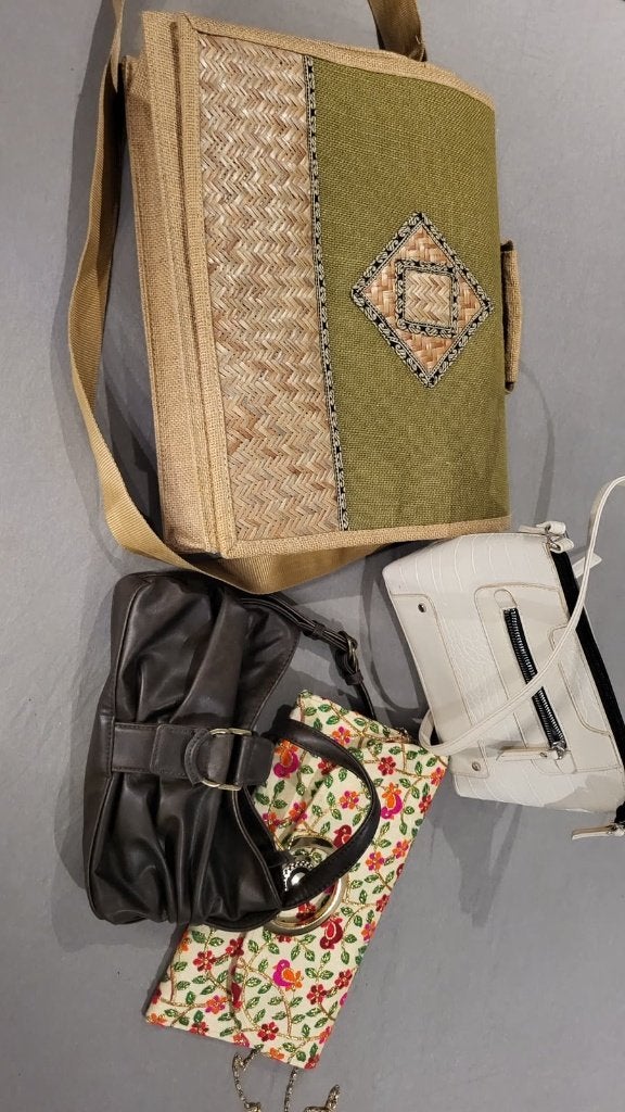 Partij 5 damestassen - jute, leer, clutch en crossbody, Ophalen of Verzenden, Gebruikt, Overige kleuren, Schoudertasje