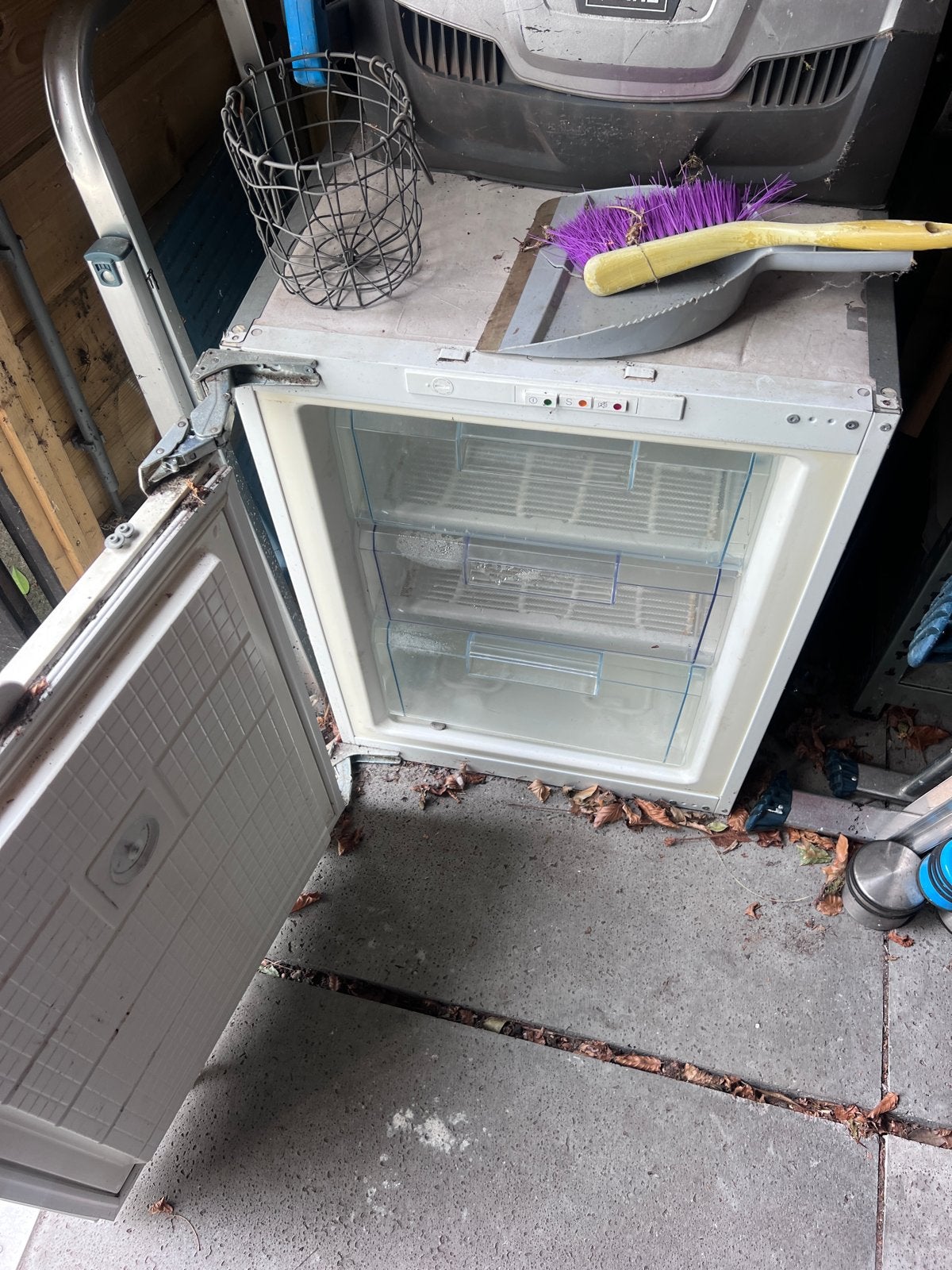 Bosch inbouw Vriezer-, Gebruikt, Minder dan 45 cm, Met aparte vriezer, Minder dan 75 liter