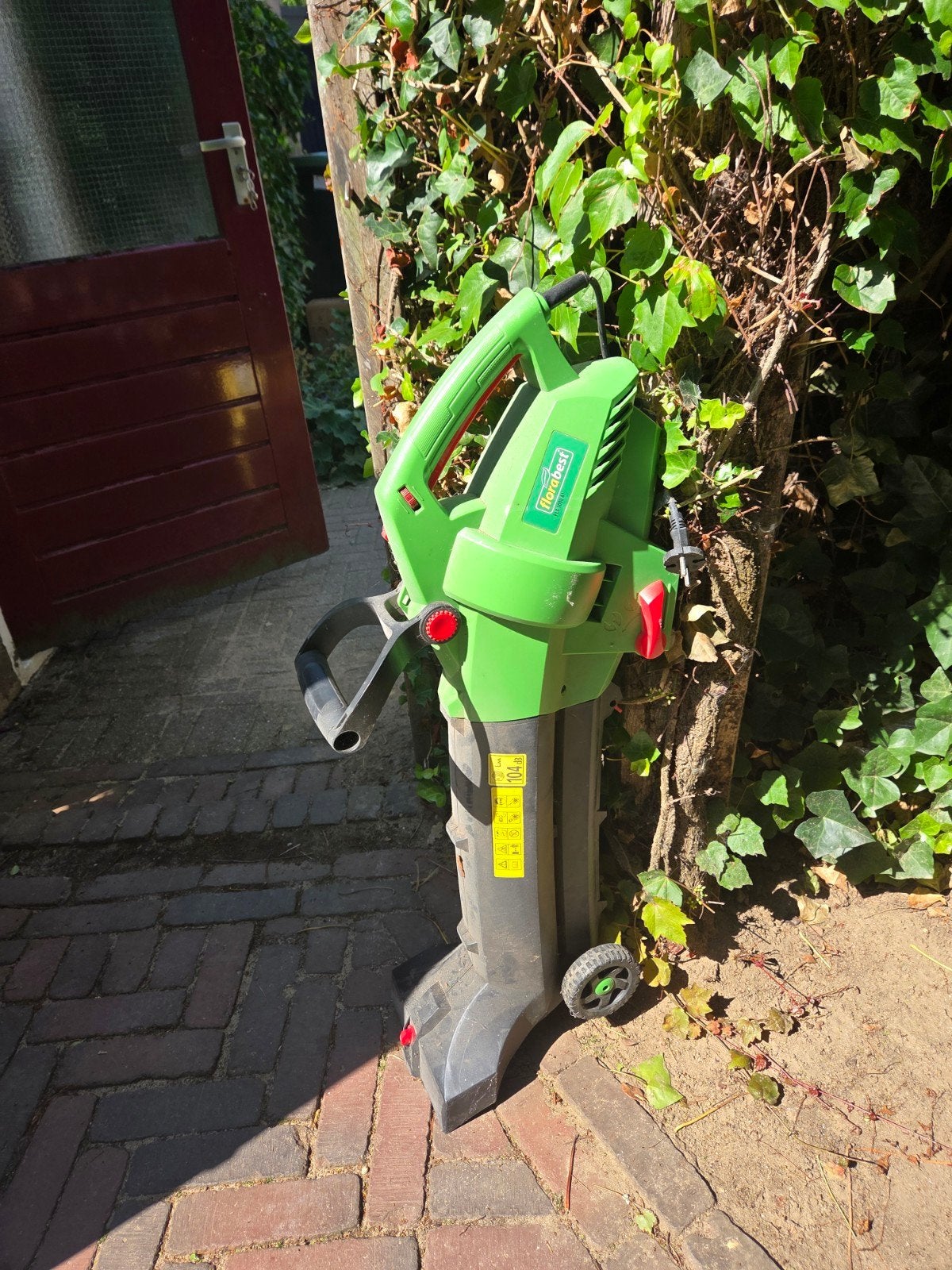 Elektrische bladblazer/bladzuiger met opvangzak, Tuin en Terras, Hakselaars, Ophalen, Gebruikt, Topcraft, Met opvangzak