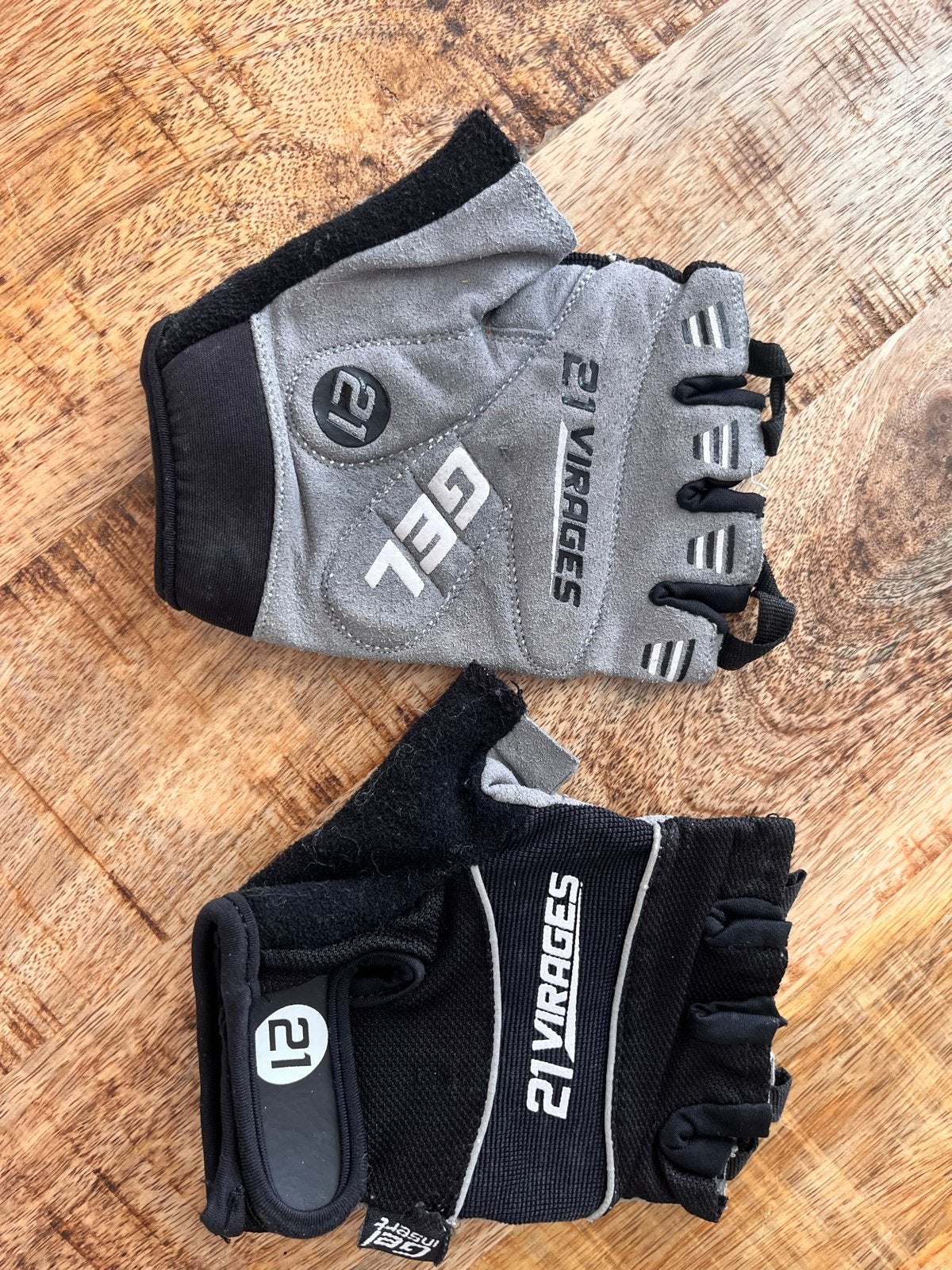 21 Virages Gel Fiets Handschoenen - Grijs/Zwart, Sport en Fitness, Wielrennen, Ophalen of Verzenden, Gebruikt, Helm