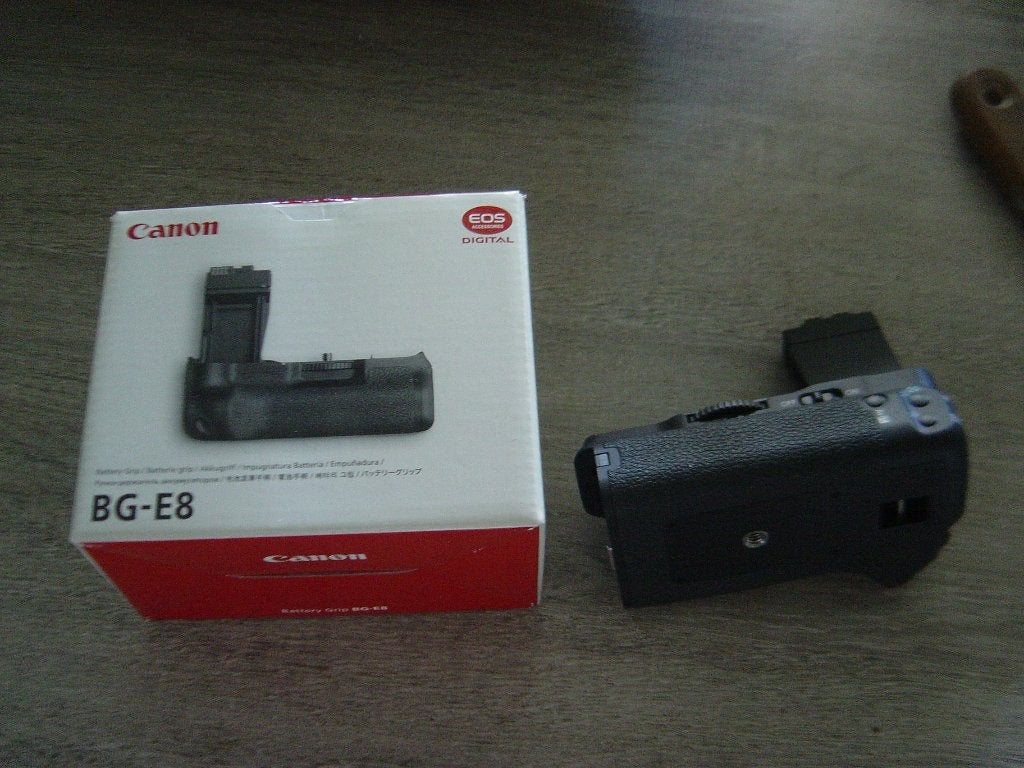 Canon batterij grip E-8, Audio, Tv en Foto, Zo goed als nieuw, Canon, Batterygrip