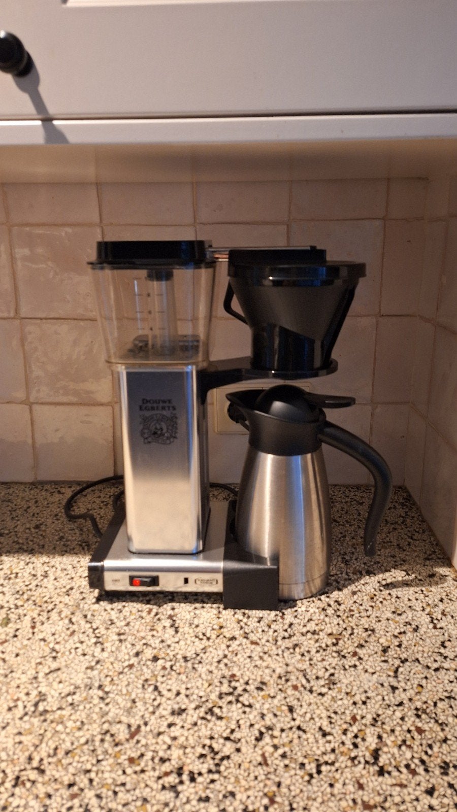 Douwe Egberts Koffiezetapparaat techni vorm moccamaster met, Afneembaar waterreservoir, Gebruikt, 10 kopjes of meer, Koffiemachine