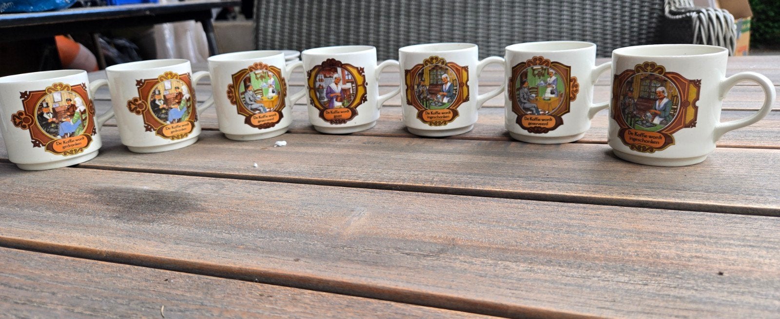 Douwe egberts spreuken mokken (7) met afbeelding, Ophalen, Villeroy & Boch, Vintage, Kop(pen) en/of Schotel(s)