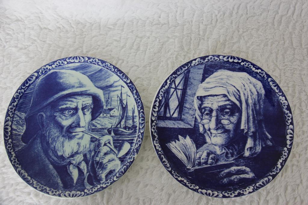 Twee antieke Delfts blauwe bordjes, Ophalen of Verzenden