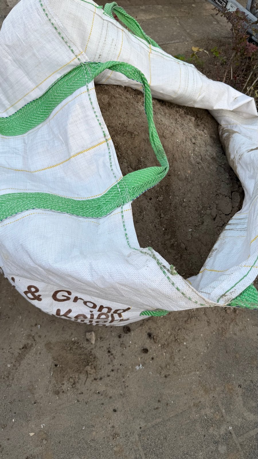 Gratis ophalen: Ongeveer halve big bag zand, Ophalen, Gebruikt, Ophoogzand